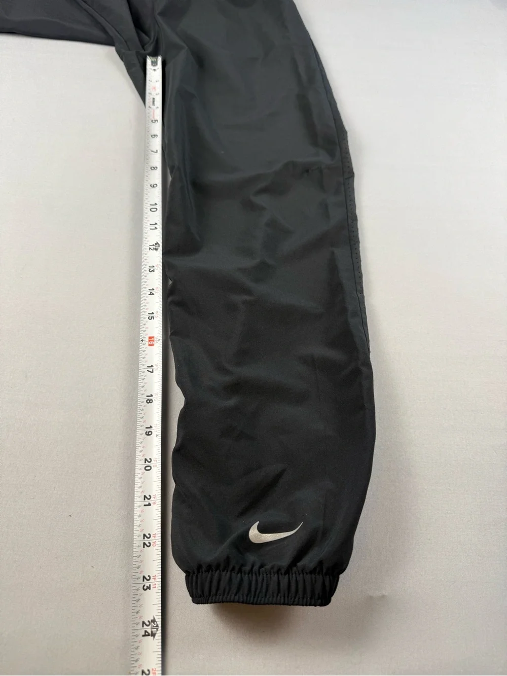 Nike Dri-FIT Youth Large Gray Athletic Jogger Pants Unisex
